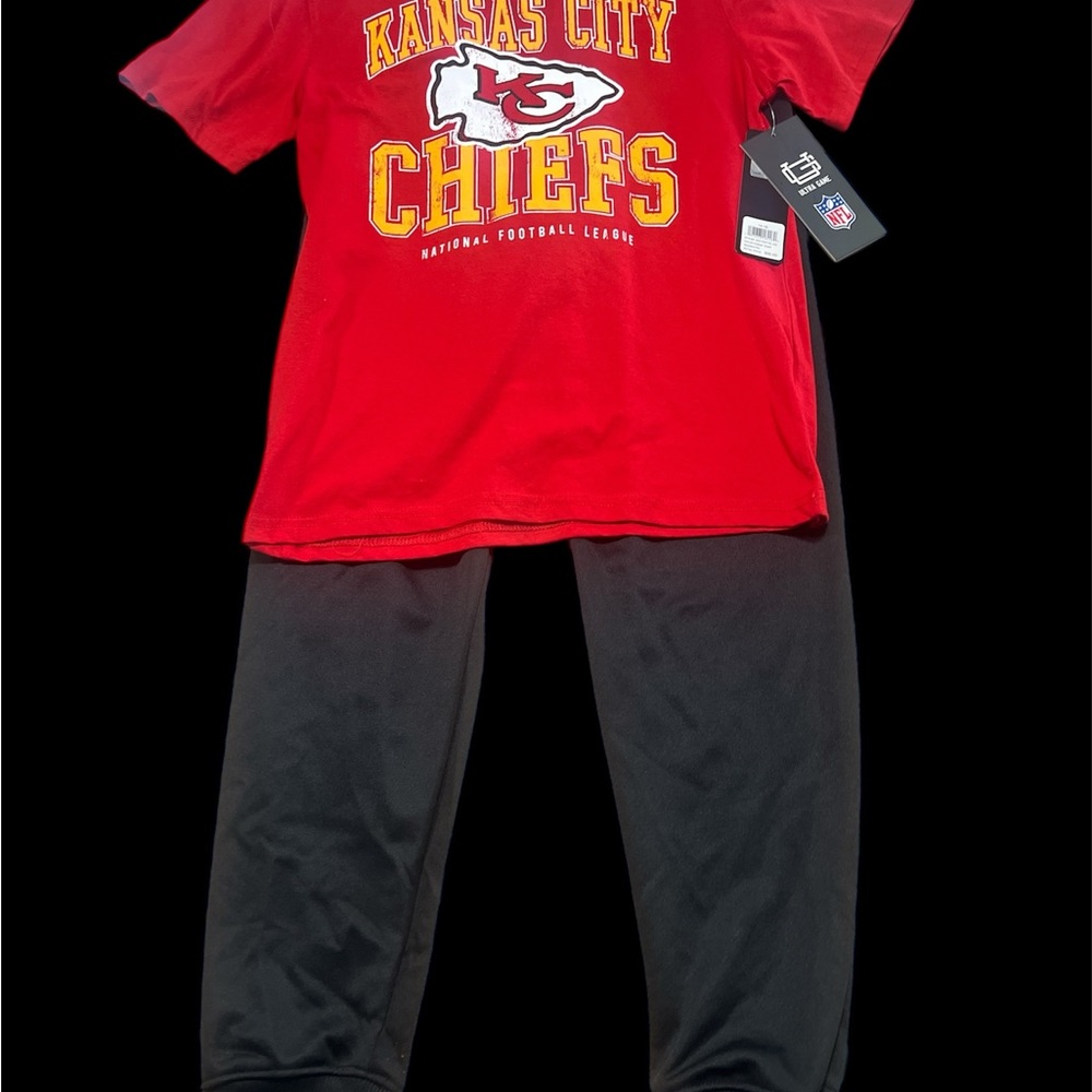 New Kansas City Chiefs Red T-Shirt and Black Pants Boys Pajama Set